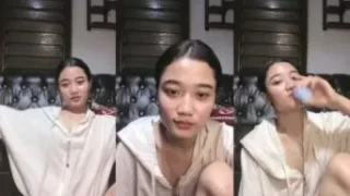 Bokep Indo Alma No Bra Spill Utingnya Remas di Sesi Akhir Live