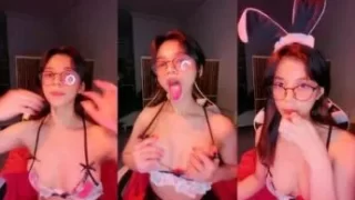 Bokep Indo Dedek Bibi Melet Jilat Menggoda Desah Makin Binal