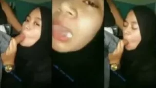 Hijabers Ketagihan Peju Sepong Teros Beb