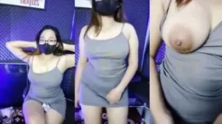 Bokep Indo Mbak Ikha Goyang Binal Menggoda Show Toket Utingnya