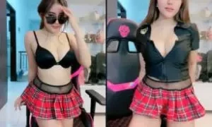 Bokep Indo Semprotin Lidya Danira Cantik Sexy Asyik