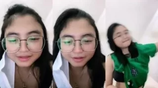 Bokep Indo FYP di Tiktok Miss Piyu Tobrut Menggoda