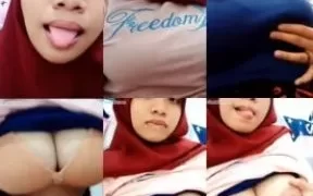 Dedek Jilbab merah jilat melet melet